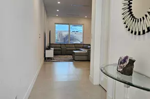 2275 SE 7th St, Pompano Beach, FL 33062 - Photo 2