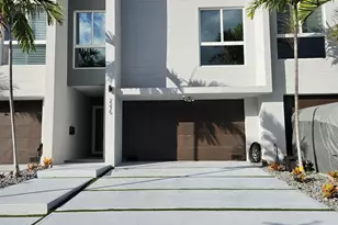 2275 SE 7th St, Pompano Beach, FL 33062 - Photo 1