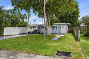 712 NE 10th Ave, Pompano Beach, FL 33060 - Photo 2
