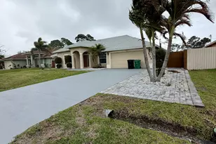 1742 SW Effland Ave, Port Saint Lucie, FL 34953 - Photo 2