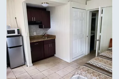 819 W Las Olas Boulevard #Rear B, Fort Lauderdale, FL 33301 - Photo 2