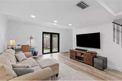 247 City View Drive, Fort Lauderdale, FL 33311 - Photo 4