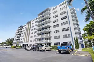 400 NE 12th Ave, Hallandale Beach, FL 33009 - Photo 2