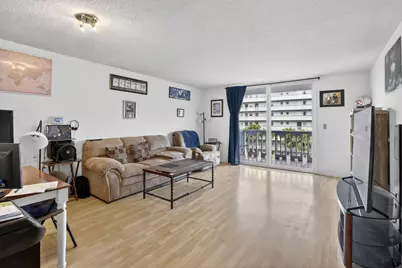 400 NE 12th Avenue #405, Hallandale Beach, FL 33009 - Photo 8