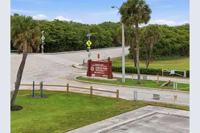 18546 Lake Bend Drive, Jupiter, FL 33458 - Photo 38