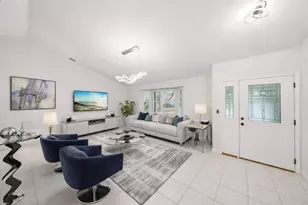 18546 Lake Bend Dr, Jupiter, FL 33458 - Photo 8