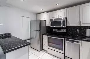 470 Paradise Isle Blvd, Hallandale Beach, FL 33009 - Photo 2