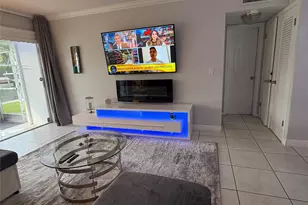 470 Paradise Isle Blvd, Hallandale Beach, FL 33009 - Photo 18