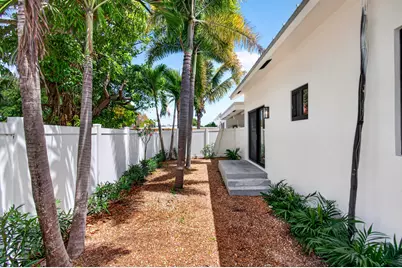 517 NW 1st Street, Delray Beach, FL 33444 - Photo 24