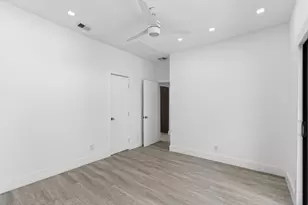 517 NW 1st St, Delray Beach, FL 33444 - Photo 18