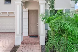 160 Belle Grove Ln, West Palm Beach, FL 33411 - Photo 4