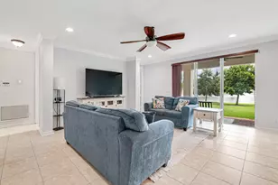 160 Belle Grove Ln, West Palm Beach, FL 33411 - Photo 10