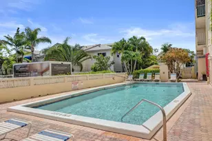 900 NE 18th Ave, Fort Lauderdale, FL 33304 - Photo 2
