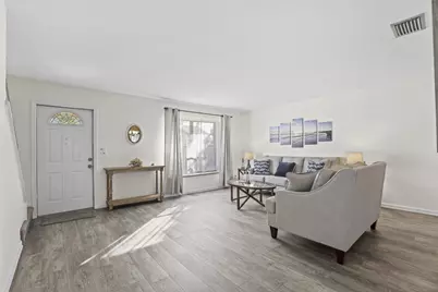 1089 Raintree Drive, Palm Beach Gardens, FL 33410 - Photo 4