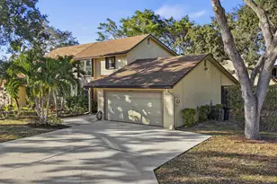 1089 Raintree Dr, Palm Beach Gardens, FL 33410 - Photo 2