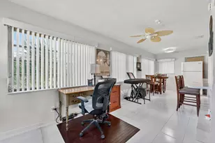 1211 NW 44th St, Deerfield Beach, FL 33064 - Photo 10