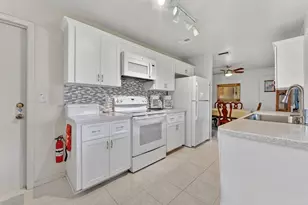 1211 NW 44th St, Deerfield Beach, FL 33064 - Photo 4