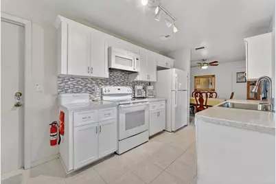 1211 NW 44th Street, Deerfield Beach, FL 33064 - Photo 4