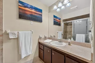 1211 NW 44th St, Deerfield Beach, FL 33064 - Photo 12