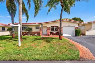 1211 NW 44th St, Deerfield Beach, FL 33064 - Photo 1