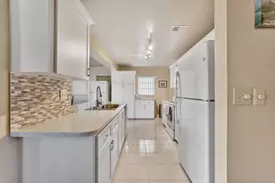 1211 NW 44th St, Deerfield Beach, FL 33064 - Photo 4