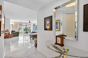 110 Half Moon Cir, Hypoluxo, FL 33462 - Photo 4