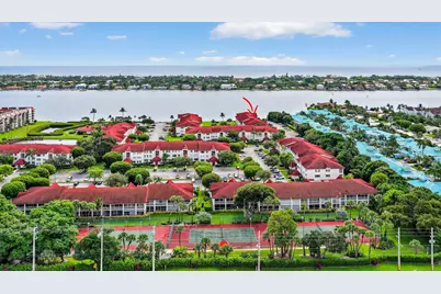 110 Half Moon Circle #D2, Hypoluxo, FL 33462 - Photo 2
