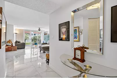 110 Half Moon Circle #D2, Hypoluxo, FL 33462 - Photo 4