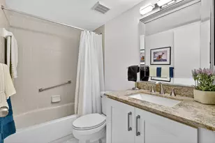 110 Half Moon Cir, Hypoluxo, FL 33462 - Photo 12