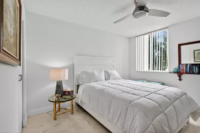 110 Half Moon Circle #D2, Hypoluxo, FL 33462 - Photo 24