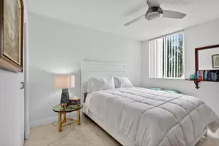 110 Half Moon Cir, Hypoluxo, FL 33462 - Photo 24
