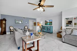 110 Half Moon Cir, Hypoluxo, FL 33462 - Photo 8