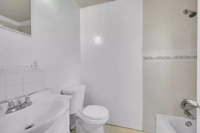 1645 W 31st Street, Riviera Beach, FL 33404 - Photo 16