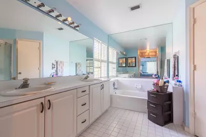 15157 Oak Chase Court, Wellington, FL 33414 - Photo 18