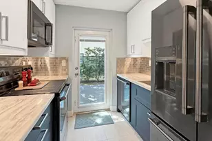 2607 NE 8th Ave, Wilton Manors, FL 33334 - Photo 6