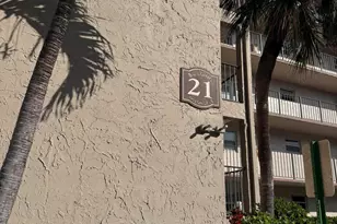 725 Lori Dr, Palm Springs, FL 33461 - Photo 4