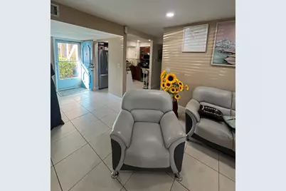 725 Lori Drive #107, Palm Springs, FL 33461 - Photo 14