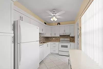 4000 NW 44th Avenue #207, Lauderdale Lakes, FL 33319 - Photo 8