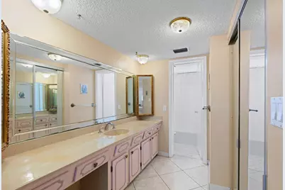 4000 NW 44th Avenue #207, Lauderdale Lakes, FL 33319 - Photo 12