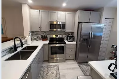 539 NW 36th Avenue #539, Deerfield Beach, FL 33442 - Photo 10