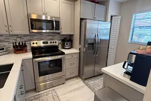 539 NW 36th Ave, Deerfield Beach, FL 33442 - Photo 8