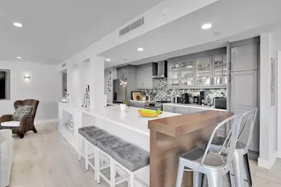 859 Jeffery St #202, Boca Raton, FL 33487 - Photo 2