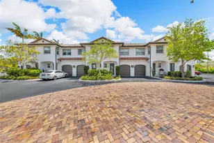 1327 SE 3rd Ave, Fort Lauderdale, FL 33316 - Photo 2