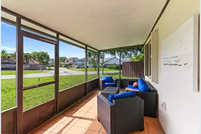 9909 SW 16th Street, Pembroke Pines, FL 33025 - Photo 28