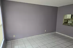 10050 Winding Lake Rd, Sunrise, FL 33351 - Photo 6
