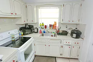 600 Pine Dr, Pompano Beach, FL 33060 - Photo 16