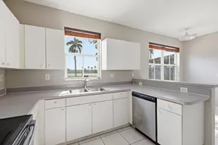 27598 SW 138th Ave, Homestead, FL 33032 - Photo 16