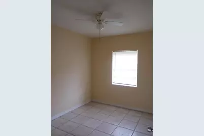 [Address not provided], Hallandale Beach, FL 33009 - Photo 8