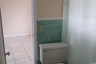 [Address not provided], Hallandale Beach, FL 33009 - Photo 10
