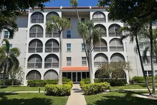 250 NE 20th St, Boca Raton, FL 33431 - Photo 1